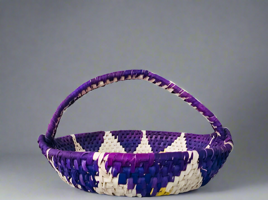 𝗛𝗮𝗻𝗱𝘄𝗼𝘃𝗲𝗻 𝗙𝗿𝘂𝗶𝘁 𝗕𝗮𝘀𝗸𝗲𝘁 𝗪𝗶𝘁𝗵 𝗛𝗮𝗻𝗱𝗹𝗲 𝗙𝗿𝗼𝗺 𝗗𝗮𝘁𝗲 𝗟𝗲𝗮𝘃𝗲𝘀