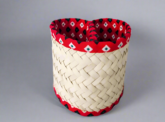 𝗛𝗮𝗻𝗱𝗰𝗿𝗮𝗳𝘁𝗲𝗱 𝗣𝗲𝗻 𝗛𝗼𝗹𝗱𝗲𝗿 𝗙𝗿𝗼𝗺 𝗗𝗮𝘁𝗲 𝗣𝗮𝗹𝗺 𝗟𝗲𝗮𝗳𝘀