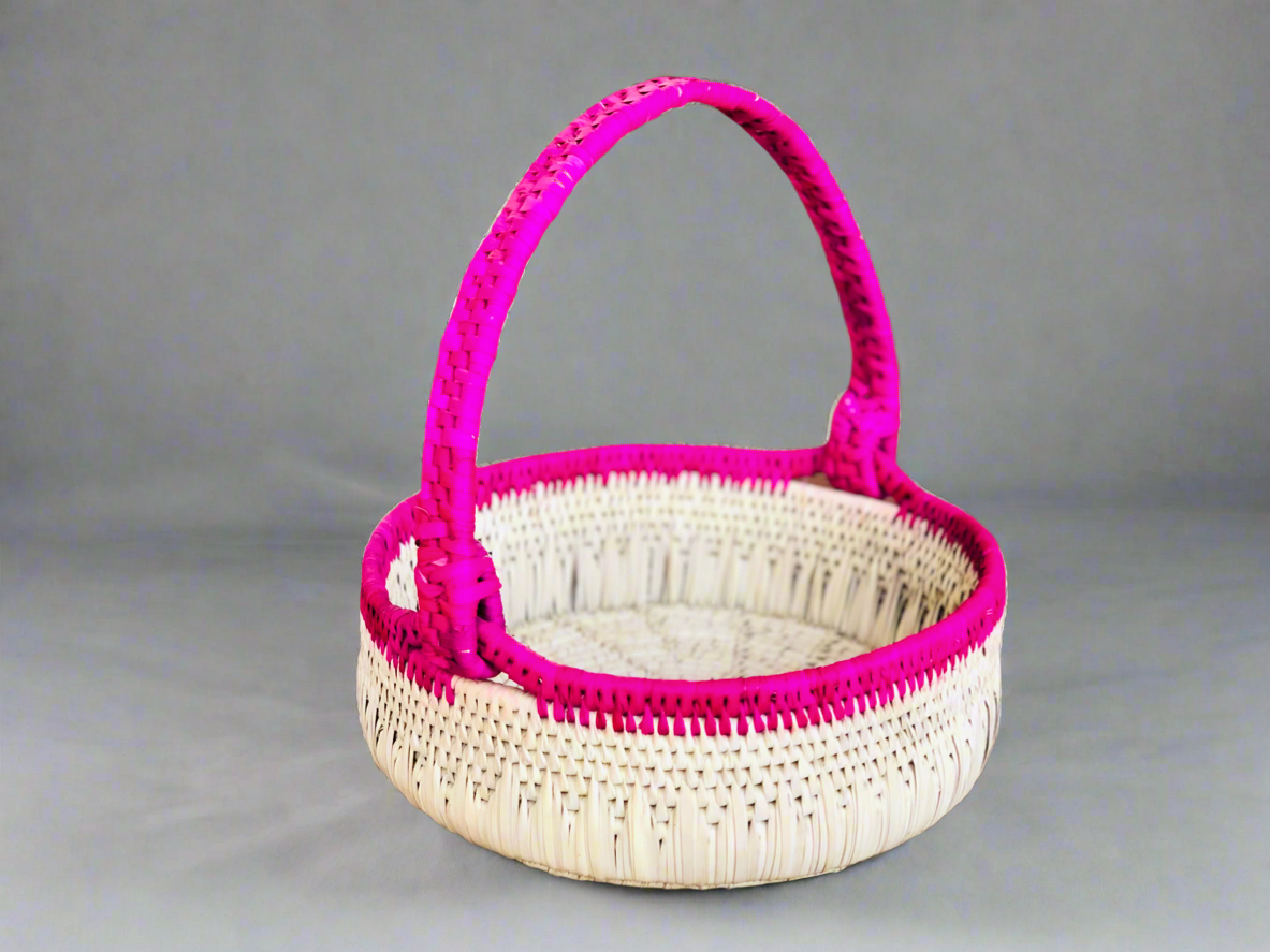 ๐ฅ๐ผ๐๐ป๐ฑ ๐ช๐ผ๐๐ฒ๐ป ๐ฃ๐ฎ๐น๐บ ๐๐ฒ๐ฎ๐ณ ๐๐ฎ๐๐ธ๐ฒ๐ ๐๐ถ๐๐ต ๐๐ฎ๐ป๐ฑ๐น๐ฒ