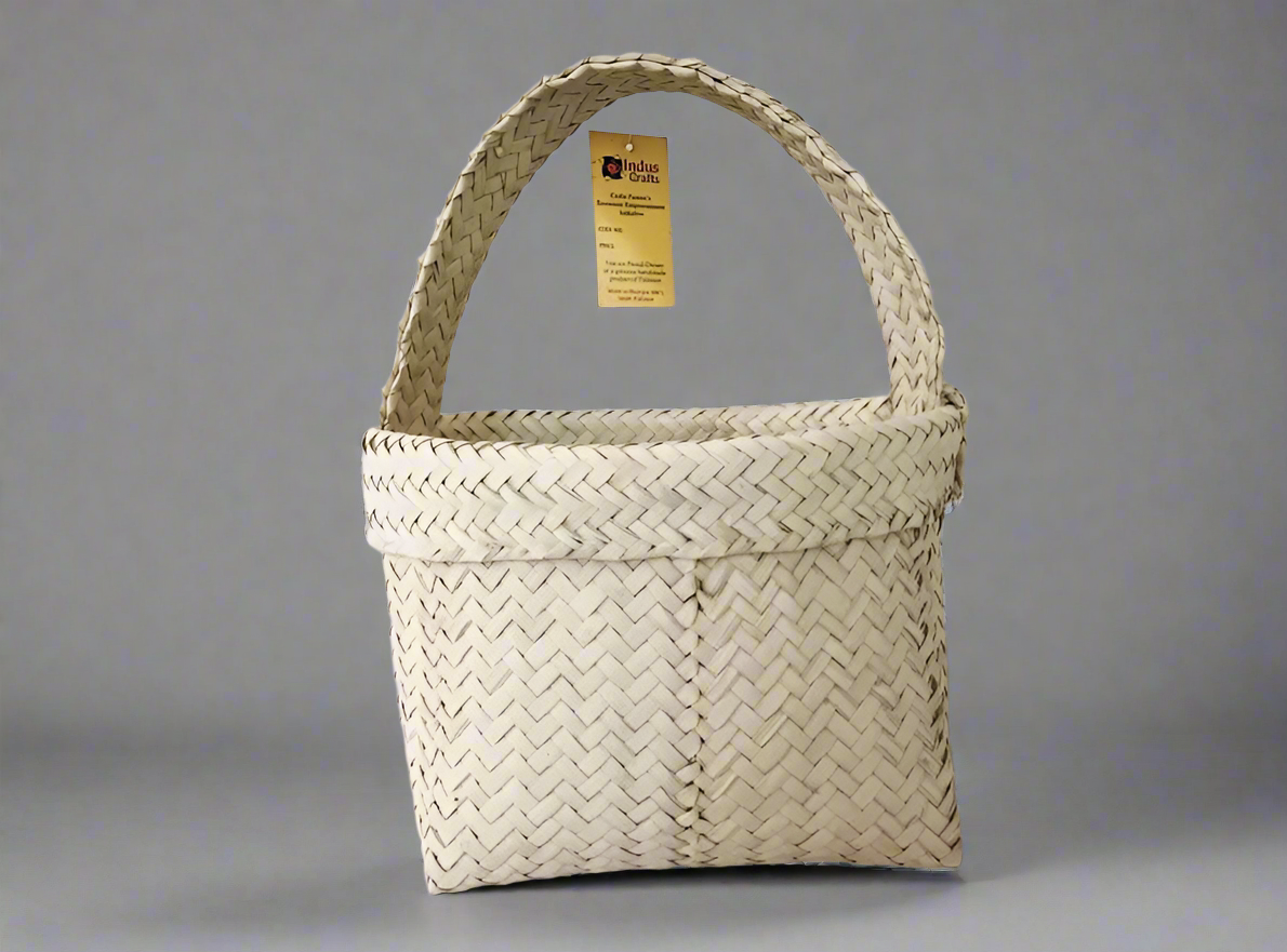 ๐๐ฎ๐๐ฒ ๐ฃ๐ฎ๐น๐บ ๐ช๐ฒ๐ฎ๐๐ฒ ๐๐น๐ผ๐๐ฒ๐ฟ ๐๐ฎ๐๐ธ๐ฒ๐