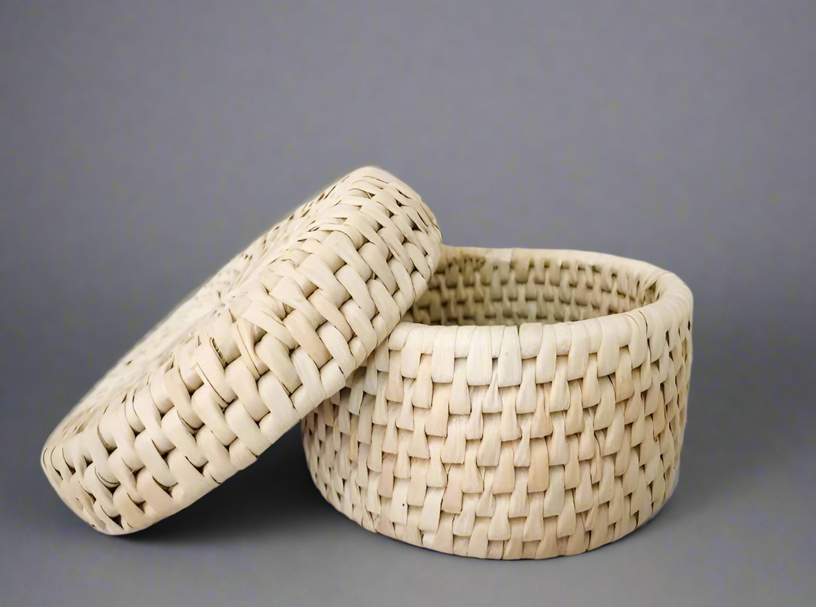 ๐๐ฎ๐ป๐ฑ๐บ๐ฎ๐ฑ๐ฒ ๐ช๐ผ๐๐ฒ๐ป ๐๐ฒ๐๐ฒ๐น๐น๐ฒ๐ฟ๐ ๐ฎ๐ป๐ฑ ๐ฆ๐๐ผ๐ฟ๐ฎ๐ด๐ฒ ๐๐ผ๐
 ๐๐ถ๐๐ต ๐๐ถ๐ฑ