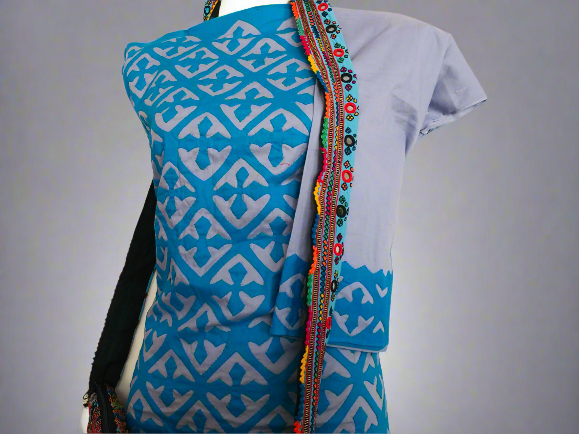 ๐ฉ๐ถ๐ฏ๐ฟ๐ฎ๐ป๐ ๐๐น๐๐ฒ ๐๐ฎ๐ป๐ฑ๐ฐ๐ฟ๐ฎ๐ณ๐๐ฒ๐ฑ ๐๐บ๐ฏ๐ฟ๐ผ๐ถ๐ฑ๐ฒ๐ฟ๐ฒ๐ฑ ๐ ๐ถ๐ฟ๐ฟ๐ผ๐ฟ ๐ช๐ผ๐ฟ๐ธ ๐ฆ๐ต๐ผ๐๐น๐ฑ๐ฒ๐ฟ ๐๐ฎ๐ด