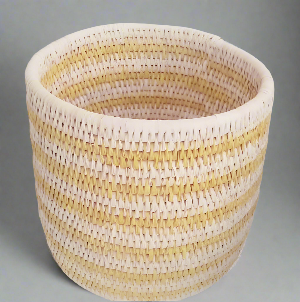 ๐๐ฎ๐ป๐ฑ๐๐ผ๐๐ฒ๐ป ๐ฆ๐๐ฟ๐ถ๐ฝ๐ฒ๐ฑ ๐๐ฎ๐๐ป๐ฑ๐ฟ๐ ๐๐ฎ๐๐ธ๐ฒ๐