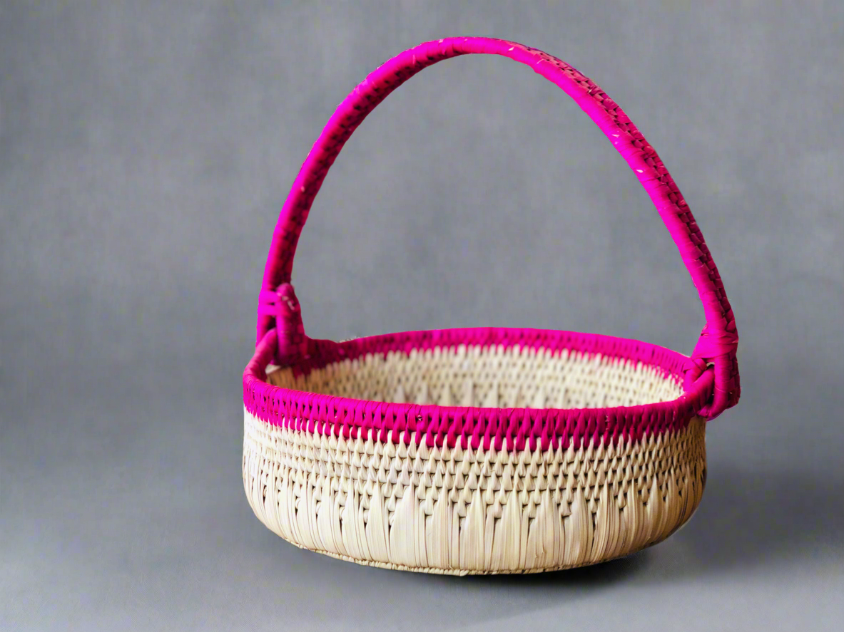 ๐ฅ๐ผ๐๐ป๐ฑ ๐ช๐ผ๐๐ฒ๐ป ๐ฃ๐ฎ๐น๐บ ๐๐ฒ๐ฎ๐ณ ๐๐ฎ๐๐ธ๐ฒ๐ ๐๐ถ๐๐ต ๐๐ฎ๐ป๐ฑ๐น๐ฒ