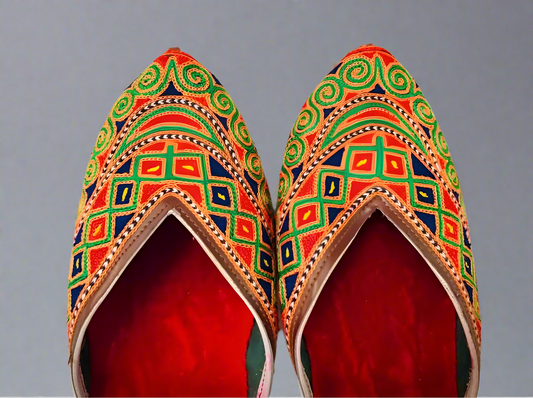 𝗛𝗮𝗻𝗱𝗺𝗮𝗱𝗲 𝗘𝗺𝗯𝗿𝗼𝗶𝗱𝗲𝗿𝗲𝗱 𝗞𝗵𝘂𝘀𝘀𝗮