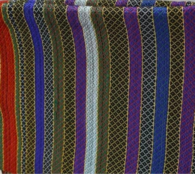 𝗥𝗮𝗶𝗻𝗯𝗼𝘄 𝗟𝗼𝗼𝗺 𝗞𝗵𝗲𝘀 𝗦𝗵𝗮𝘄𝗹