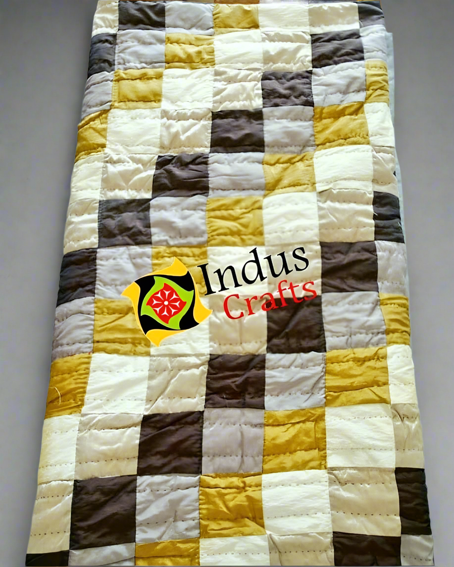 𝗣𝗮𝘁𝗰𝗵𝘄𝗼𝗿𝗸 𝗤𝘂𝗶𝗹𝘁 𝘄𝗶𝘁𝗵 𝗥𝘂𝗻𝗻𝗶𝗻𝗴 𝗦𝘁𝗶𝘁𝗰𝗵𝗶𝗻𝗴