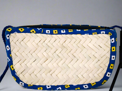 𝗛𝗮𝗻𝗱 𝗣𝘂𝗿𝘀𝗲 𝗙𝗿𝗼𝗺 𝗗𝗮𝘁𝗲 𝗣𝗮𝗹𝗺 𝗟𝗲𝗮𝘃𝗲𝘀