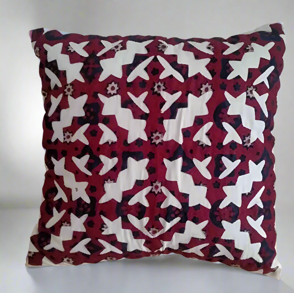 𝗛𝗮𝗻𝗱𝗺𝗮𝗱𝗲 𝗘𝗺𝗯𝗿𝗼𝗶𝗱𝗲𝗿𝗲𝗱 𝗖𝘂𝘀𝗵𝗶𝗼𝗻